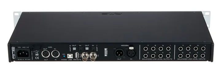 RME Fireface 802 FS, höljet sett från sidan