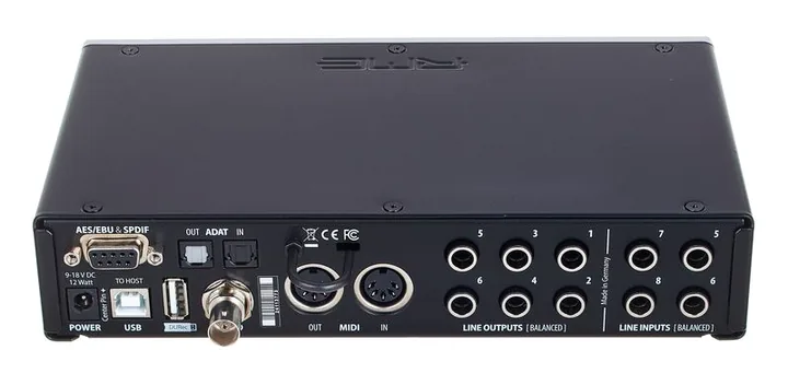 RME Fireface UCX II, höljet sett från sidan