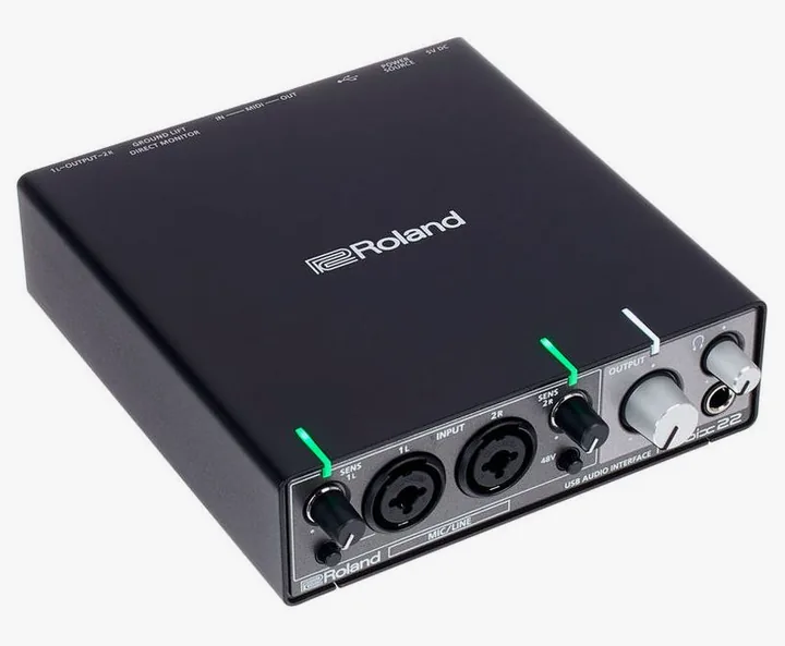 Roland Rubix22, höljet sett från sidan