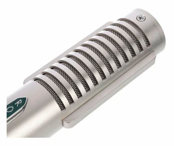 Royer Labs R-121 MP, mikrofonkorgen på nära håll