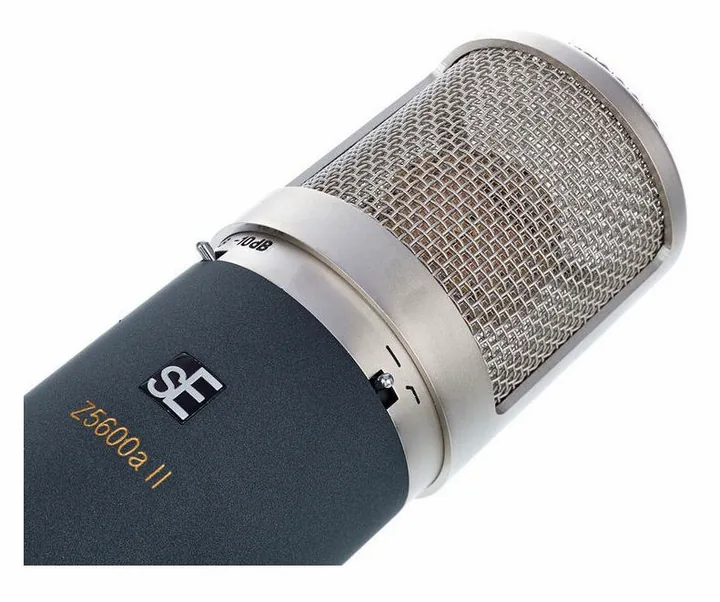 SE Electronics Z 5600A Mk II, XLR-kontakten i botten