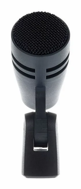 Sennheiser 600 Drum Set, XLR-kontakten i botten