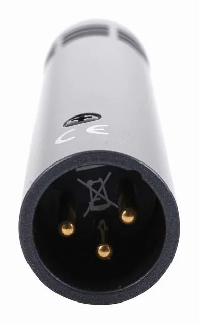 Sennheiser E614 Stereoset, XLR-kontakten i botten