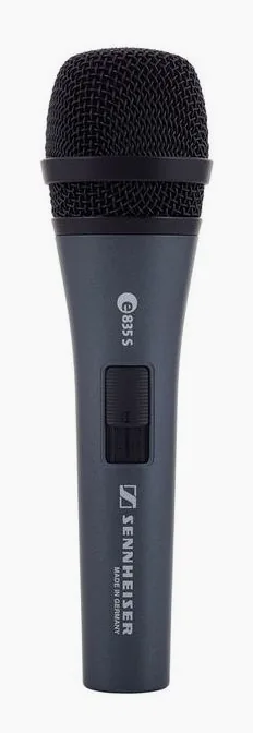 Sennheiser E835-S Bundle, XLR-kontakten i botten