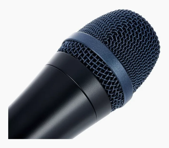 Sennheiser E 945, hållaren och fästet