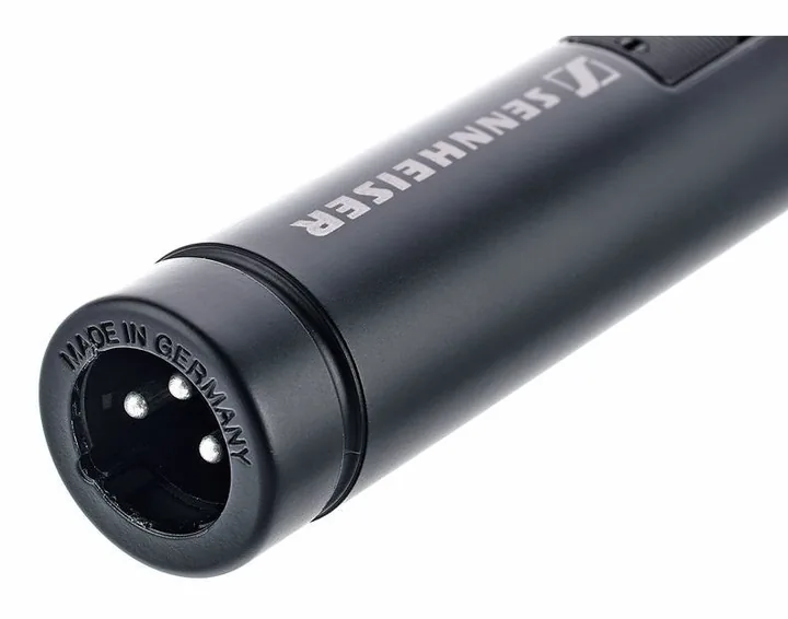 Sennheiser MD431II Profipower, XLR-kontakten i botten