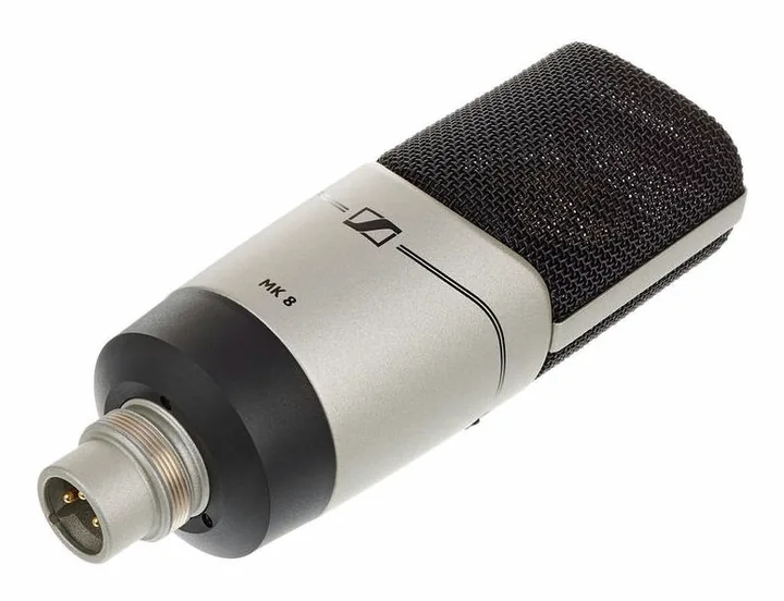 Sennheiser MK8, loggan och ytan