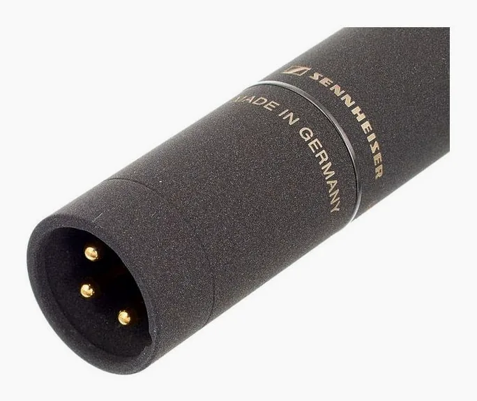 Sennheiser MKH 8040, hållaren och fästet