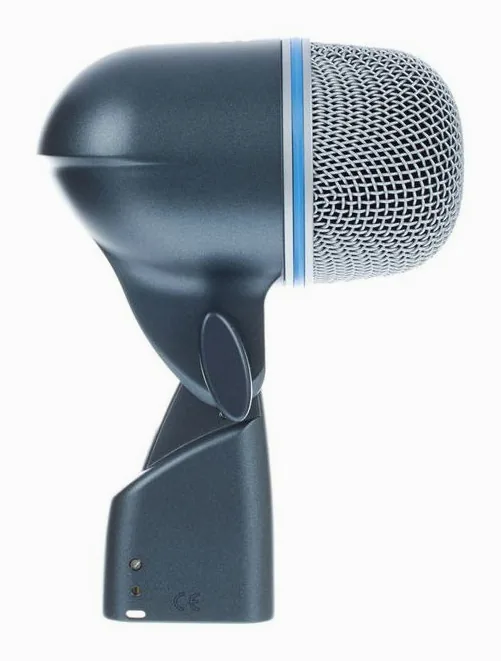 Shure Beta 52 Bundle, gallret framifrån