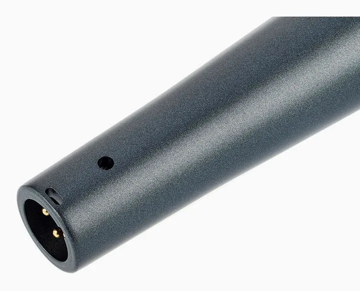 Shure Beta 58 A, XLR-kontakten i botten