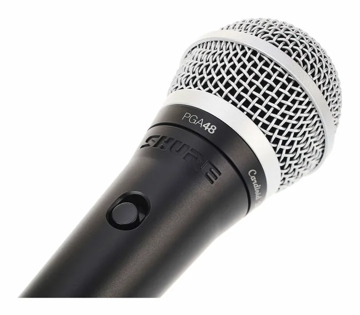 Shure PGA48, huset sett från sidan