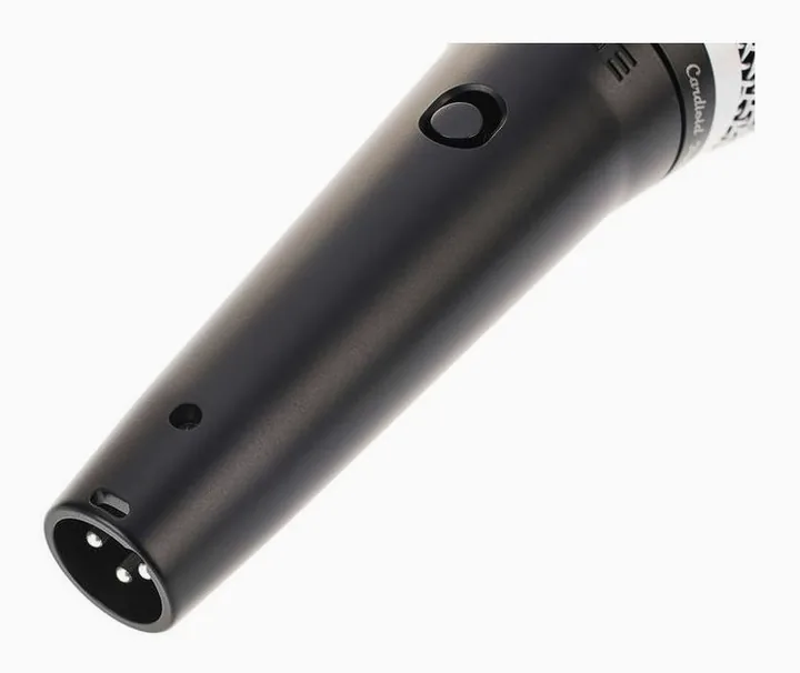 Shure PGA48, hållaren och fästet