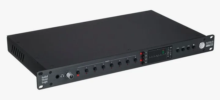 SSL Alpha 8, anslutningarna på baksidan