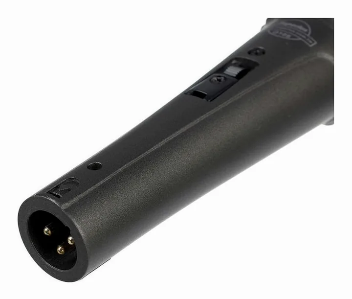 Superlux D108A, mikrofonkorgen på nära håll