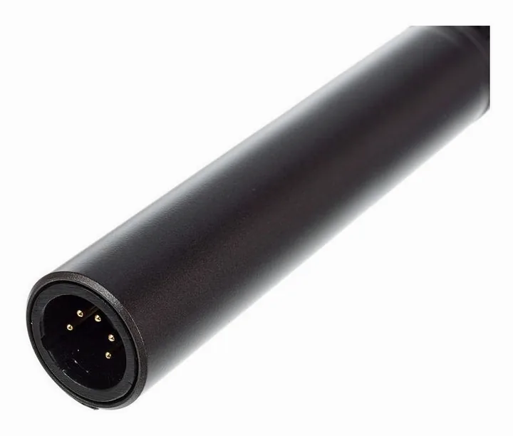Superlux E524/D, loggan och ytan