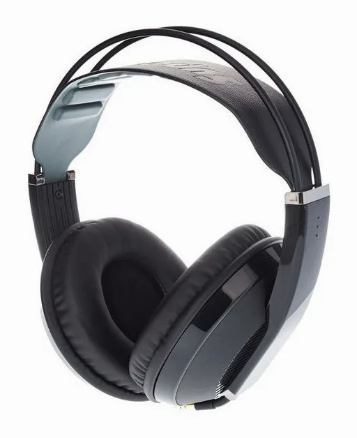 Superlux HD-662 BK Evo, kabelingången vid hörkåpan