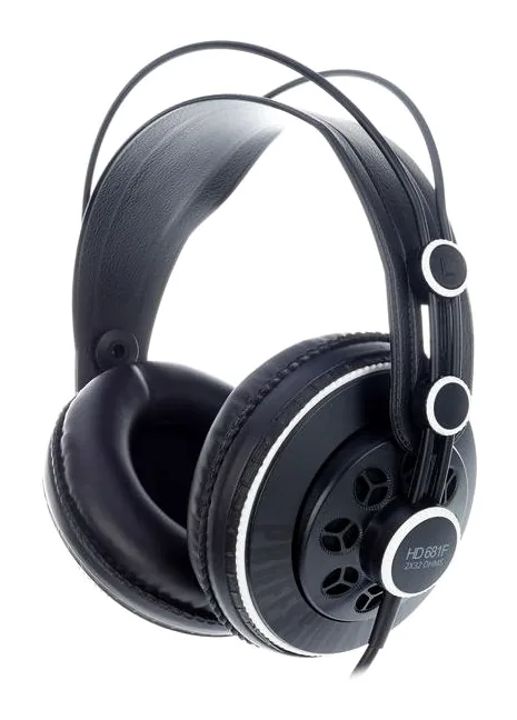 Superlux HD-681 F, hörkåpan på nära håll
