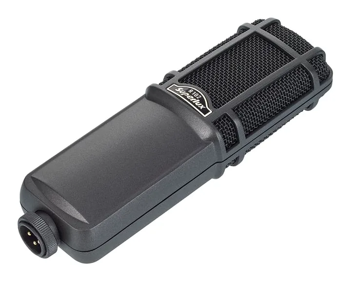 Superlux R102, XLR-kontakten i botten