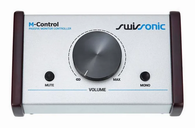 Swissonic M-Control, fronten med woofer och diskant