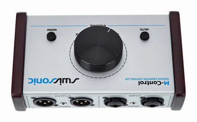 Swissonic M-Control, loggan och ytan