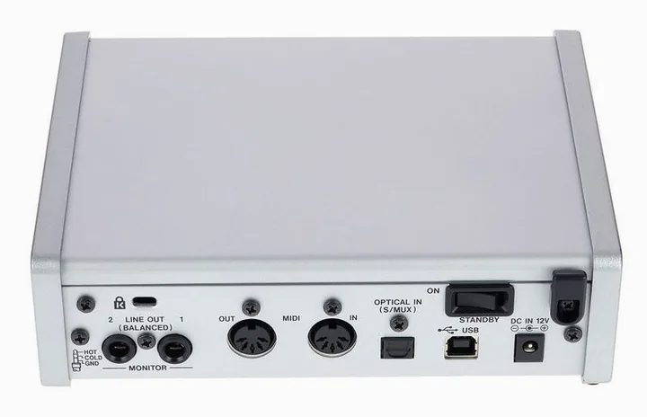 Tascam Series 102i, ovansidan av lådan
