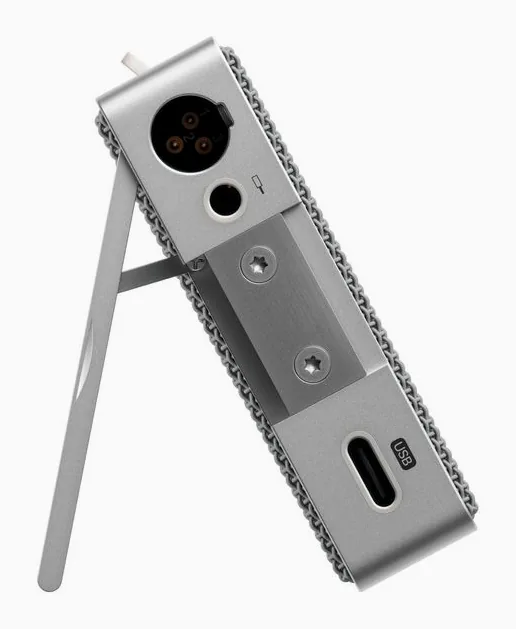 Teenage Engineering CM-15, hållaren och fästet