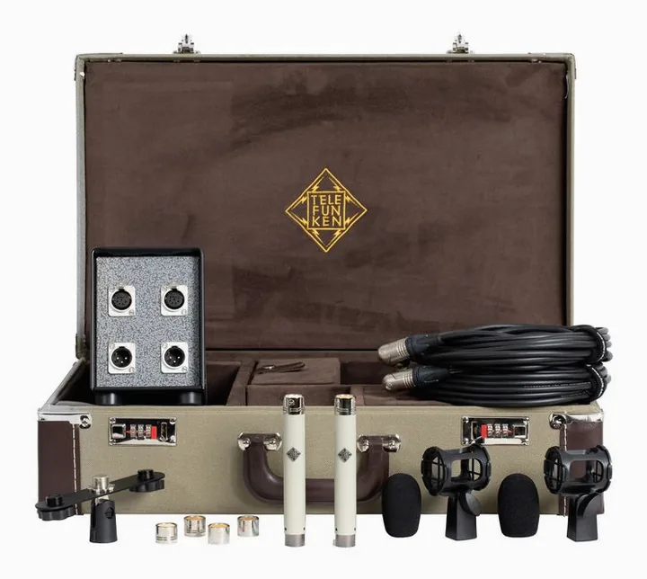 Telefunken ELA M 260 Master Stereo Set, loggan och ytan