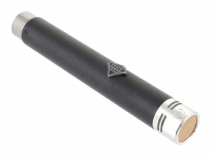 Telefunken M60 FET Cardioid, XLR-kontakten i botten