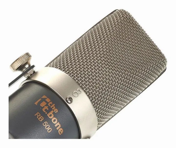 the t.bone RB 500 FetAmp Bundle, XLR-kontakten i botten