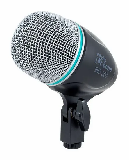 the t.bone DC 1500, XLR-kontakten i botten