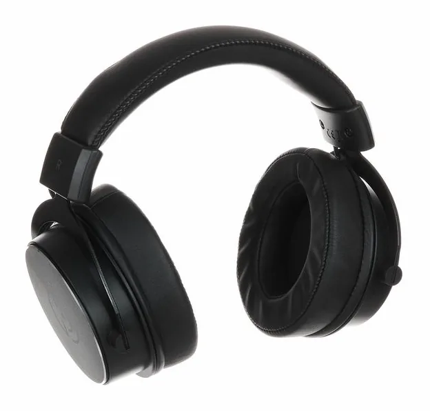 the t.bone HD 815, kabelingången vid hörkåpan