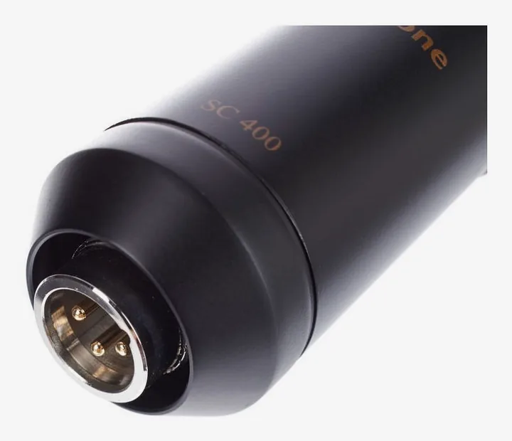 the t.bone SC 400 + Popkiller, XLR-kontakten i botten