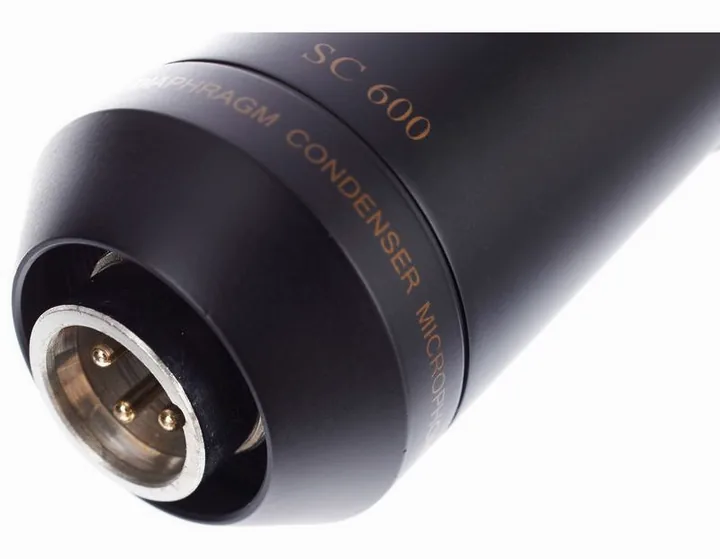 the t.bone SC 600, mikrofonkorgen på nära håll