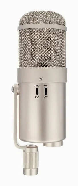 United Studio Technologies UT FET47, huset sett från sidan