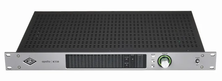 Universal Audio Apollo x16D Gen2 AC, nivåmätarna och lysdioderna