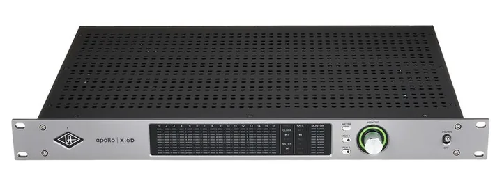 Universal Audio Apollo x16D Gen2 Complete, frontpanelen med rattarna