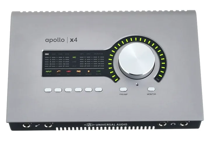 Universal Audio Apollo X4 Gen2 AC, frontpanelen med rattarna