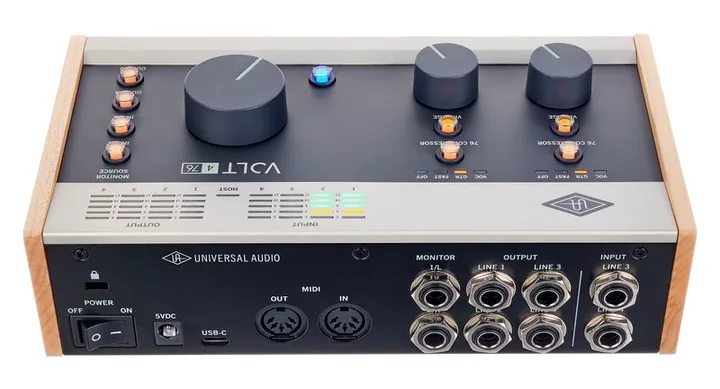 Universal Audio Volt 476 USB Recording Studio, frontpanelen med rattarna