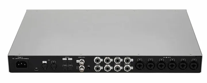 Universal Audio Volt 876 USB Recording Studio, frontpanelen med rattarna