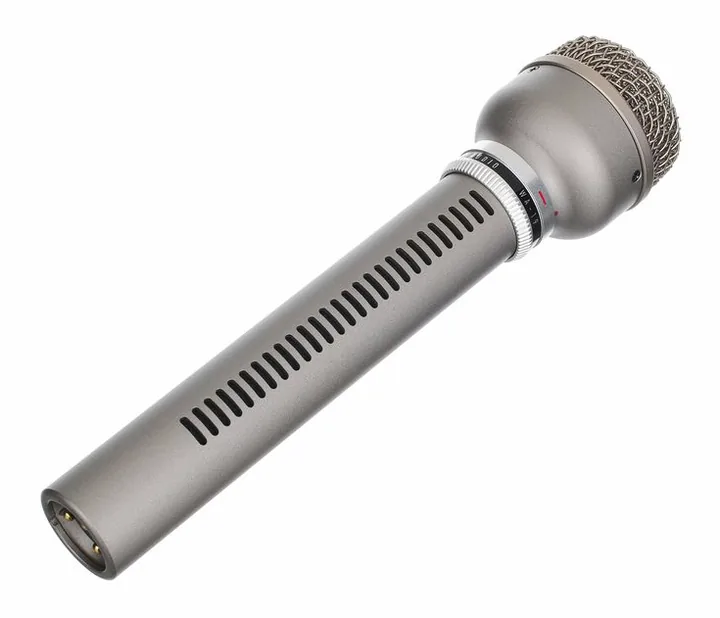 Warm Audio WA-19N, loggan och ytan