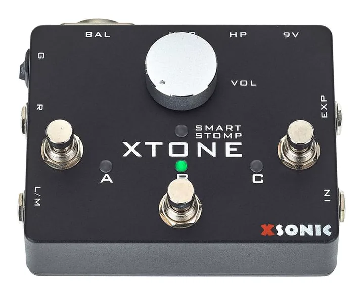 Xsonic Xtone Interface/Foot Control, ingångarna på framsidan