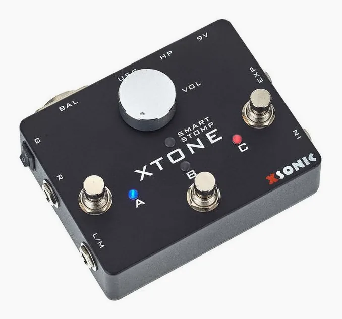 Xsonic Xtone Interface/Foot Control, frontpanelen med rattarna