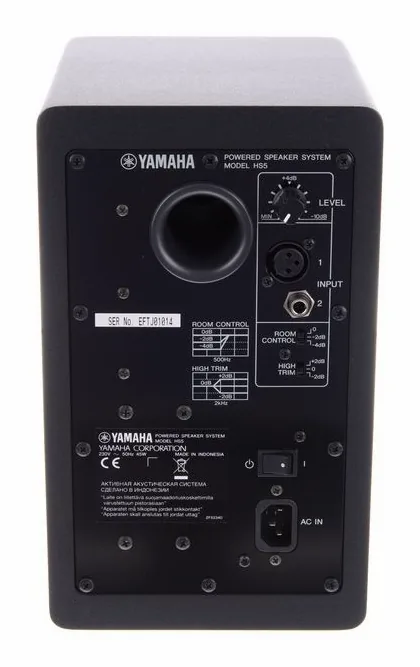 Yamaha HS 5 Isolation Riser Bundle, basreflexporten