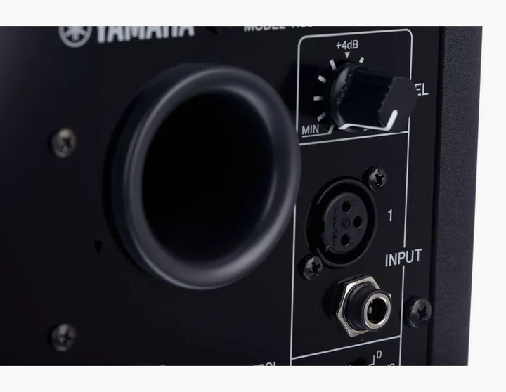Yamaha HS 5, basreflexporten