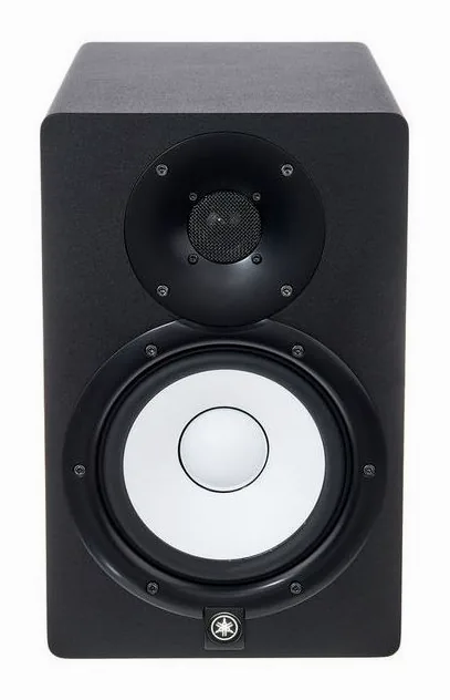 Yamaha HS 7, fronten med woofer och diskant