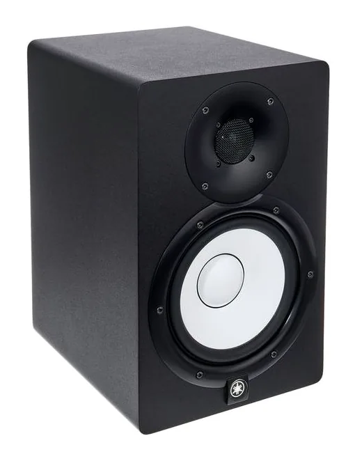 Yamaha HS 7, fronten med woofer och diskant