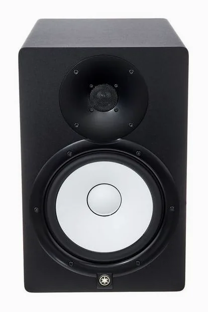 Yamaha HS 8, knapparna på bakpanelen
