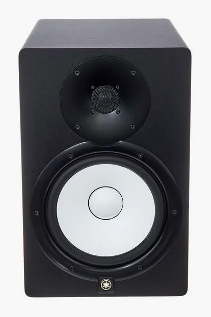Yamaha HS 8 Stand Bundle, knapparna på bakpanelen