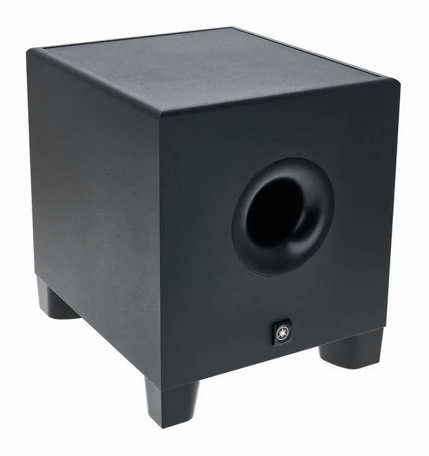 Yamaha HS 8S, baksidan med anslutningarna