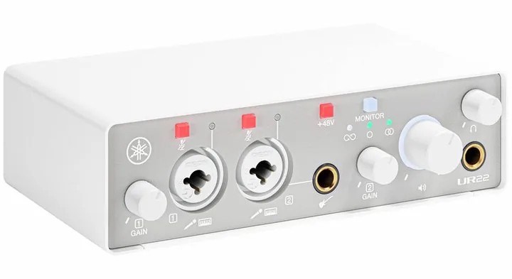 Yamaha UR22 MK3 White, ovansidan av lådan